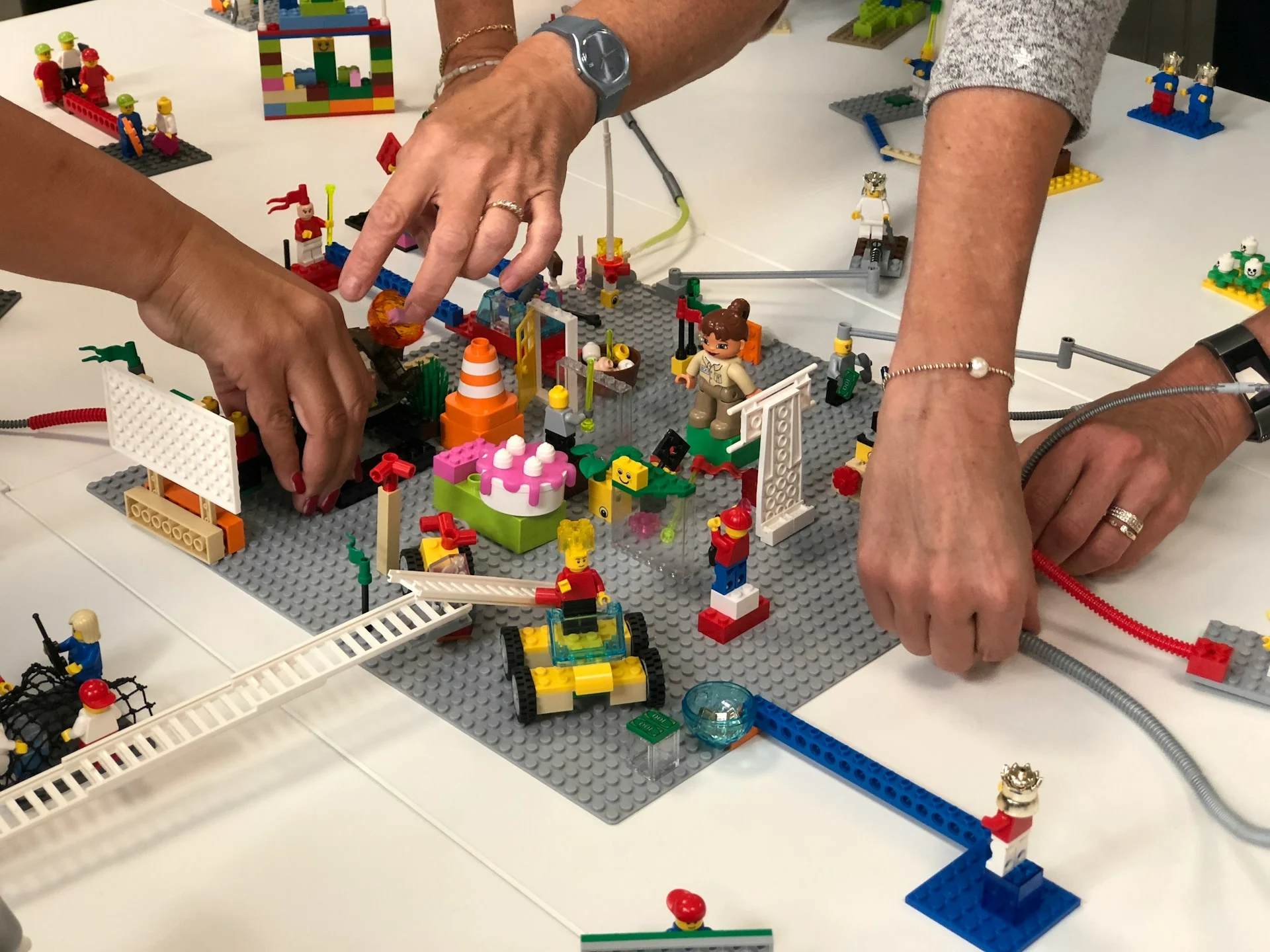 lego® serious play® (lsp) workshop facilitator training equest asia photo by amélie mourichon 5